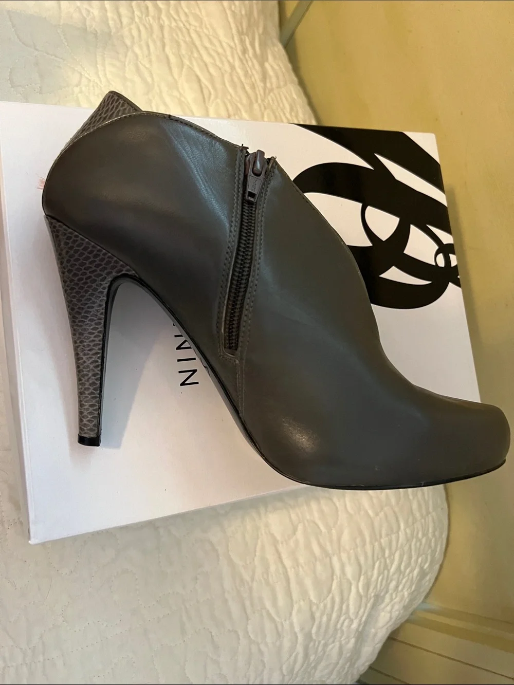Nine West Women's Grey High-Heel Ankle Pumps